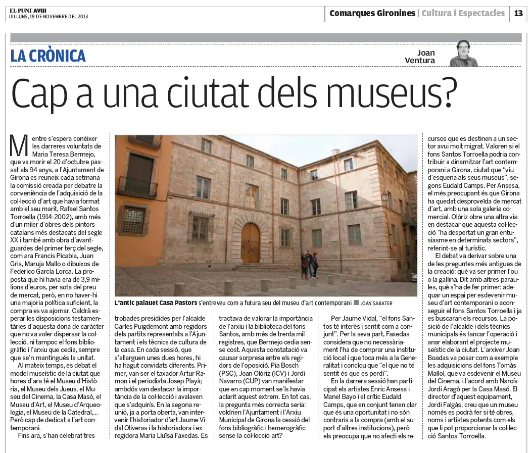 Dibuix que il·lustra l'article 'Cap a una ciutat dels museus?' d'El Punt Avui, amb edificis emblemàtics i gent al carrer, amb l'objectiu de millorar l'accessibilitat i el SEO d'imatges.